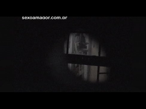 ❤️ Blondiin saab salaja videolevi naabruskonna voyeuri poolt peidetud õõnsate telliskivide taha peidetud ☑ Pornovideo at us et.porngifer.ru ☑